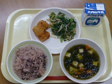 給食