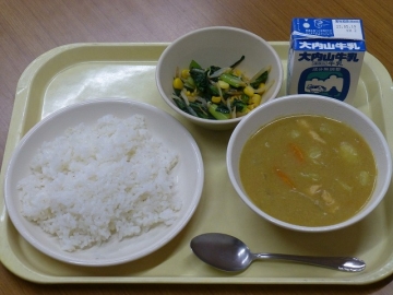 給食