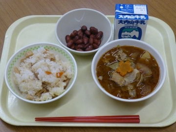 給食