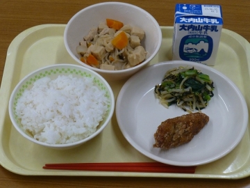 給食