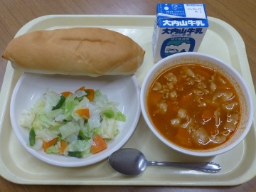 給食