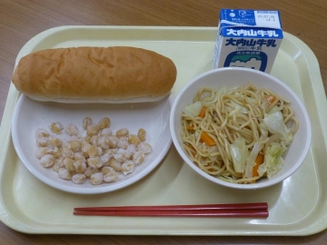 給食