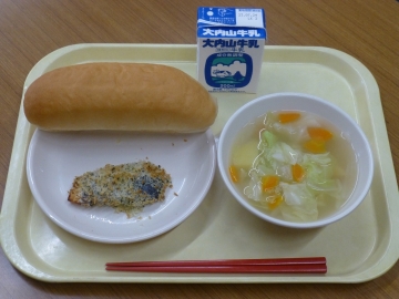給食