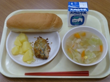 給食