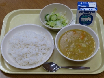 給食