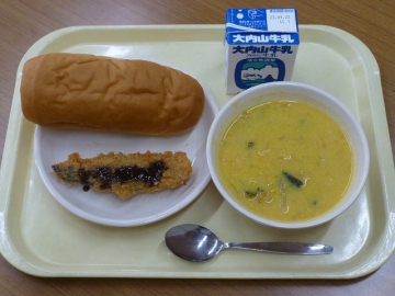 給食