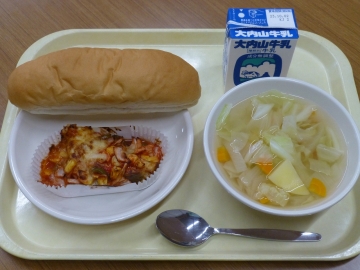 給食
