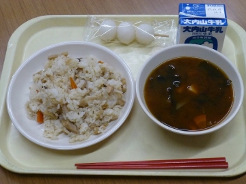給食