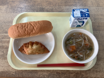 給食