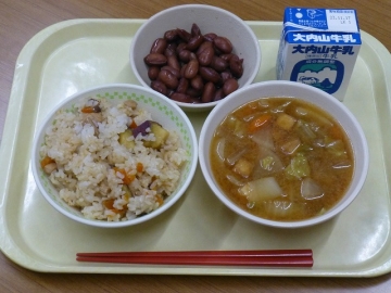 給食