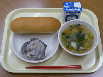 給食