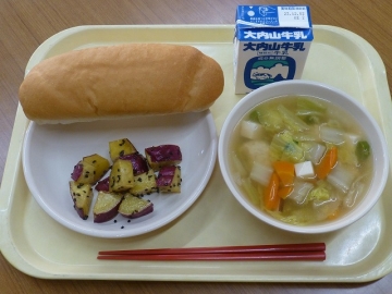 給食
