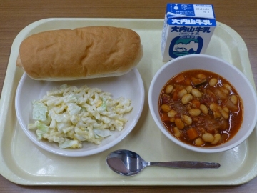 給食