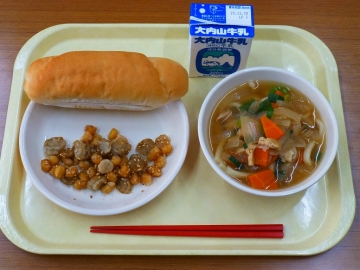 給食