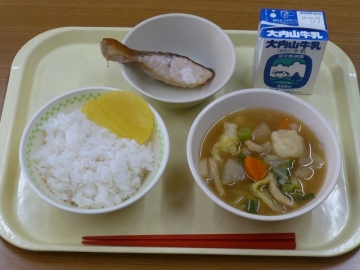 給食
