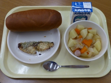 給食