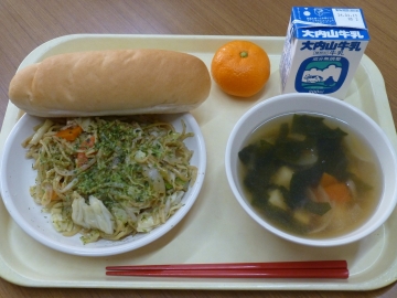 給食