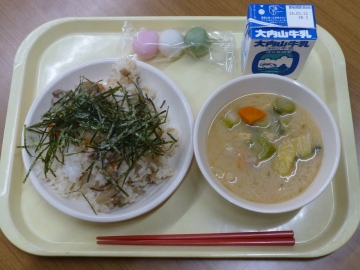 給食