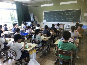 給食風景